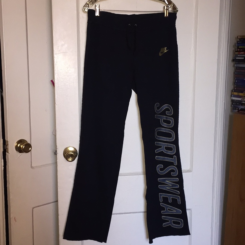 NWOT Nike sweat pants